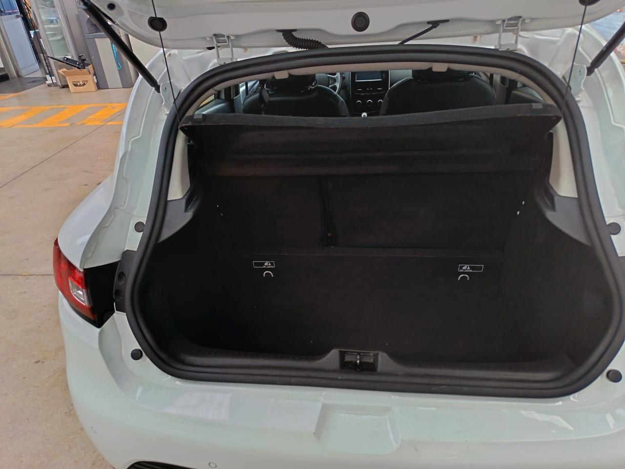 Renault Clio 1.2 75CV 5 DUEL /NEOPATENTATO