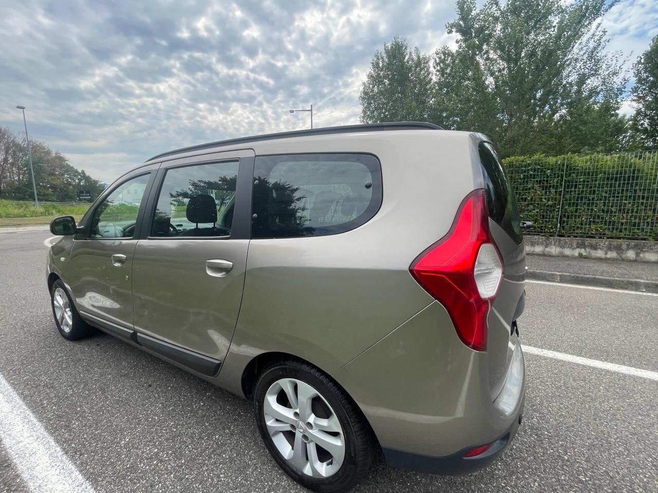 Dacia Lodgy Dacia Lodgy, euro 5b, anno 2013, 7 posti, 137.000 km!