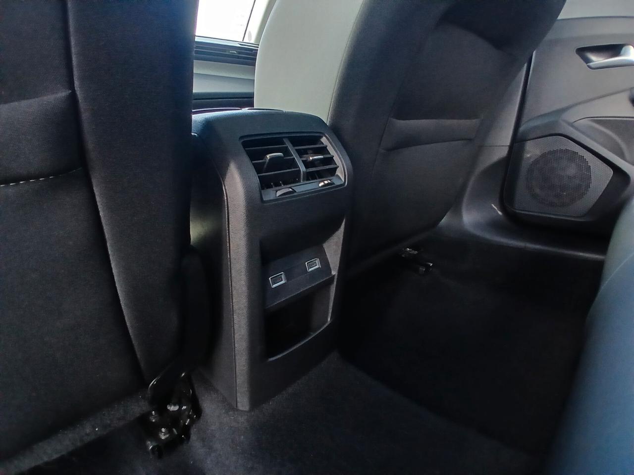 Peugeot 408 Hybrid 136 e-DCS6 Allure