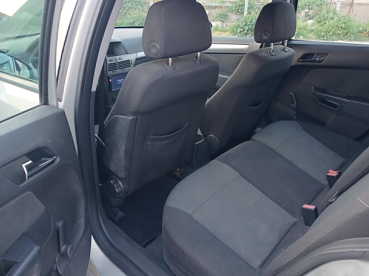 Opel Astra 1.3 CDTI Station Wagon Club