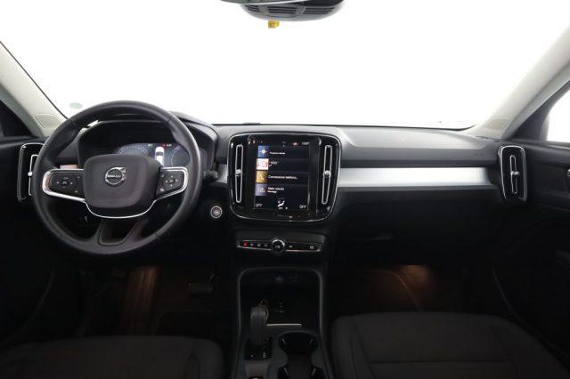 VOLVO XC40 XC40 B4 AWD Geartronic Momentum Pro