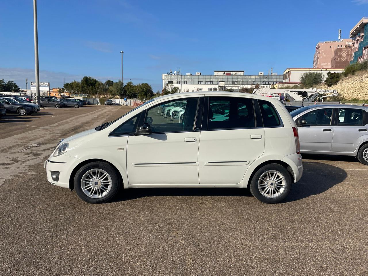 Lancia MUSA 1.3 Mjt 95 CV Diva