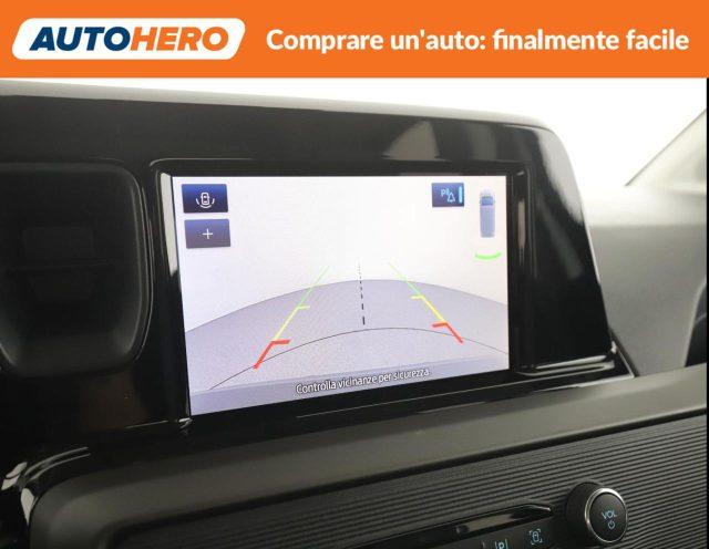 FORD Tourneo Courier 1.0 EcoBoost Titanium