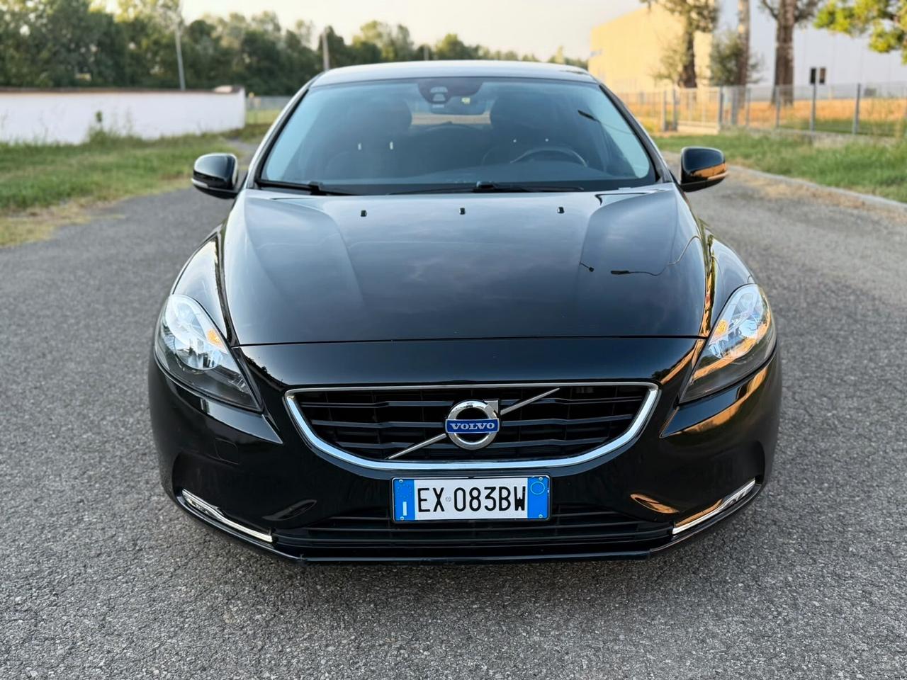 VOLVO V40 1.6 DIESEL CAMBIO AUTOMATICO