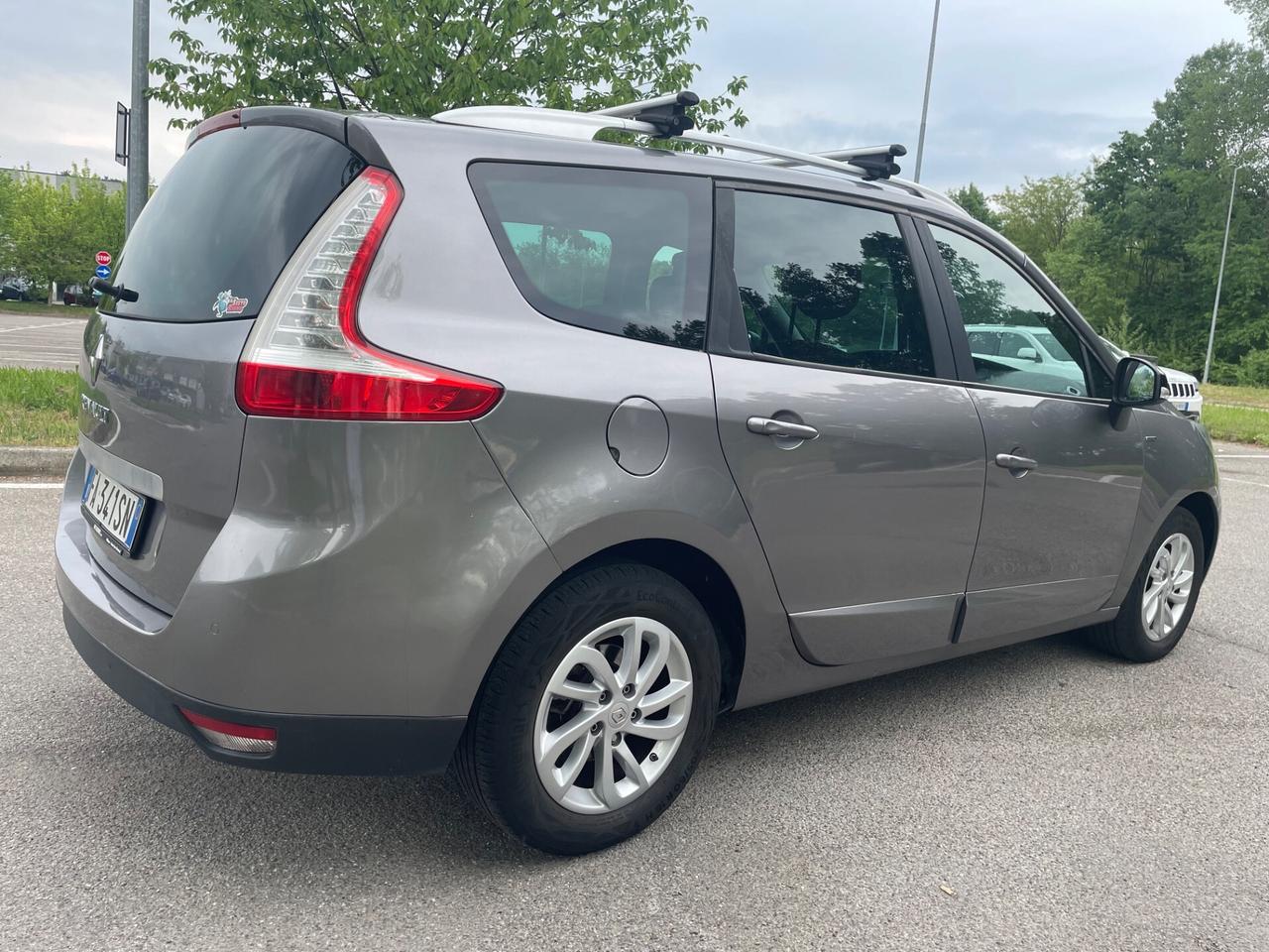 Renault Scenic Scénic 1.5 dCi 110CV Start&Stop*7 posti*Cerchi*Navi*