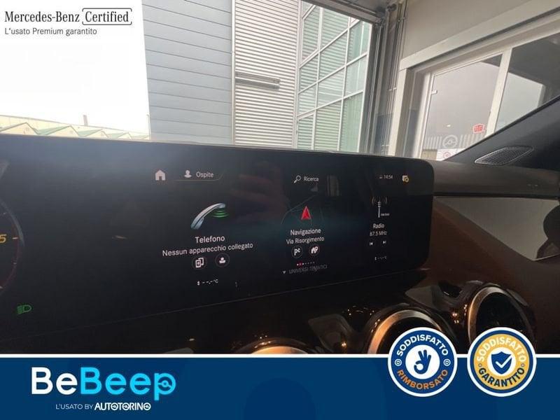Mercedes-Benz GLA 200 D PREMIUM AUTO
