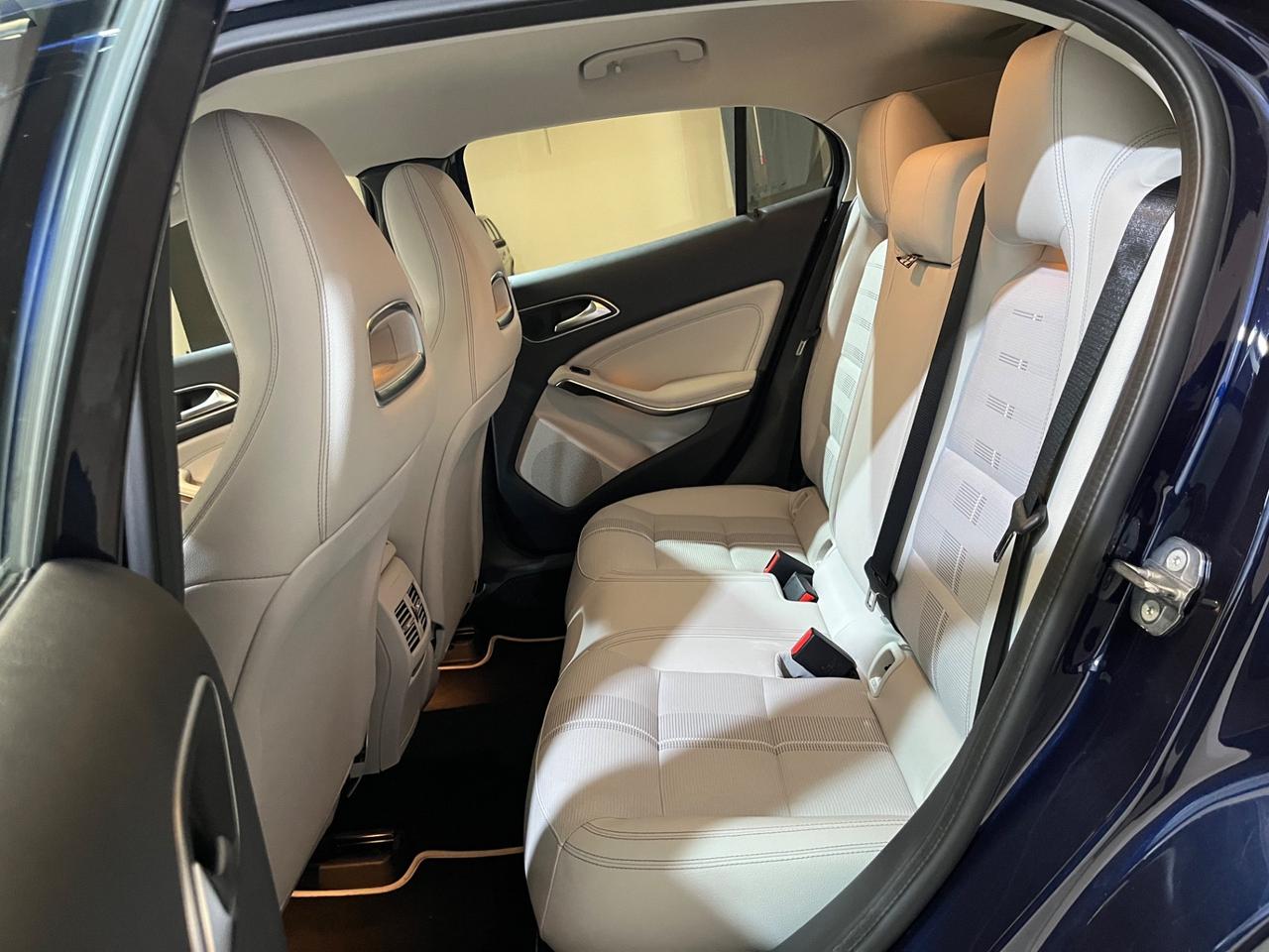 Mercedes-benz GLA 200 d Automatic Sport