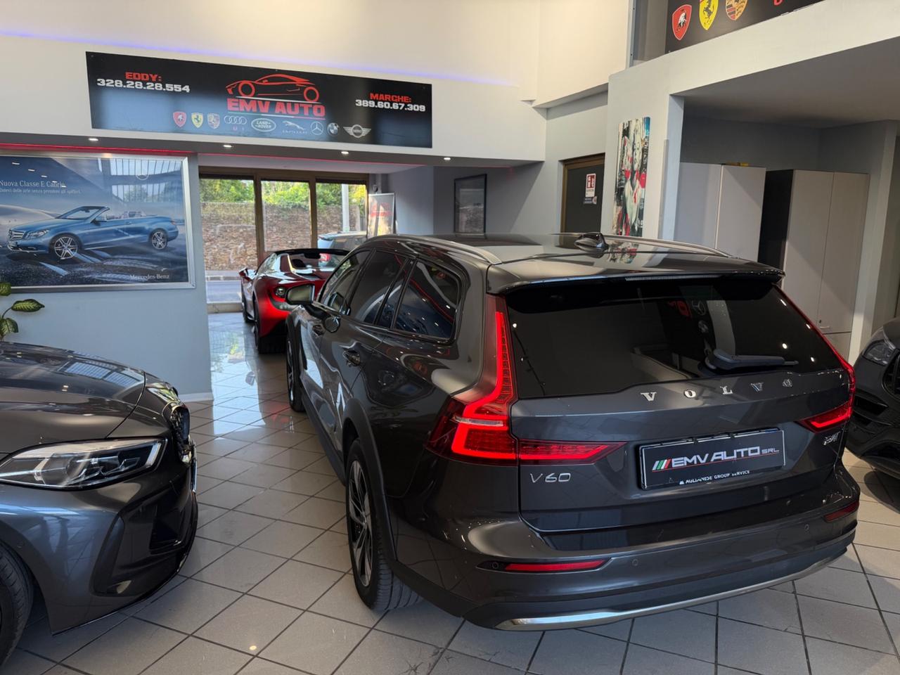 Volvo V60 Cross Country B4 (d) AWD automatico Ultimate