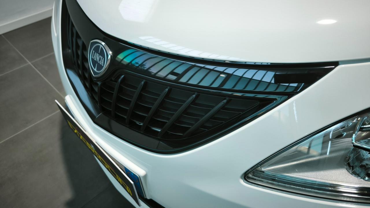 Lancia Ypsilon 1.0 FireFly 5 porte S&S Hybrid Silver Plus