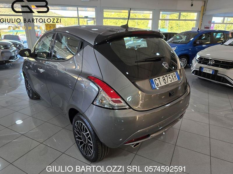 Lancia Ypsilon Ypsilon 1.0 FireFly 5 porte S&S Hybrid Platino