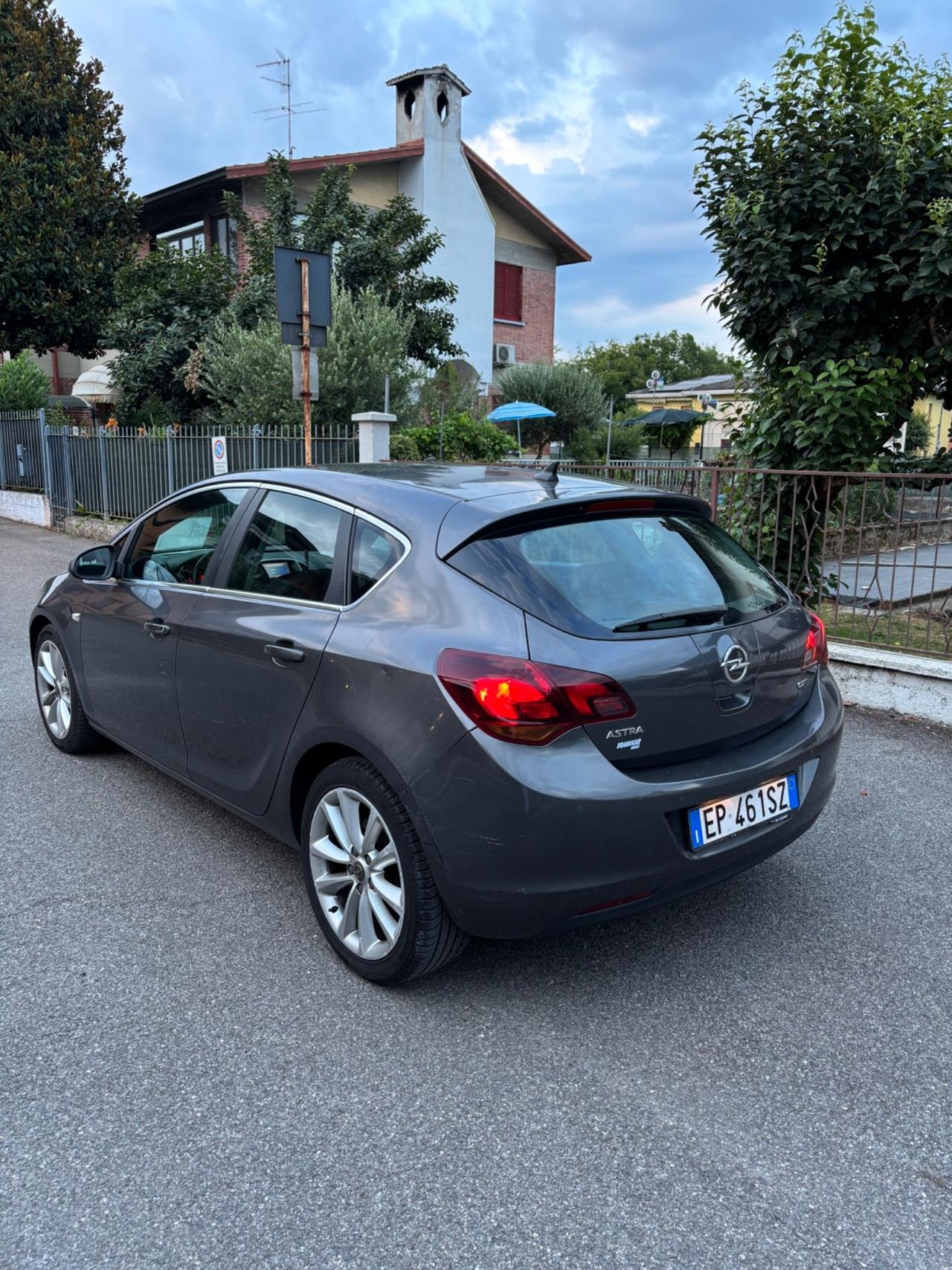 Opel Astra 1.7 CDTI 110CV 5 porte Cosmo