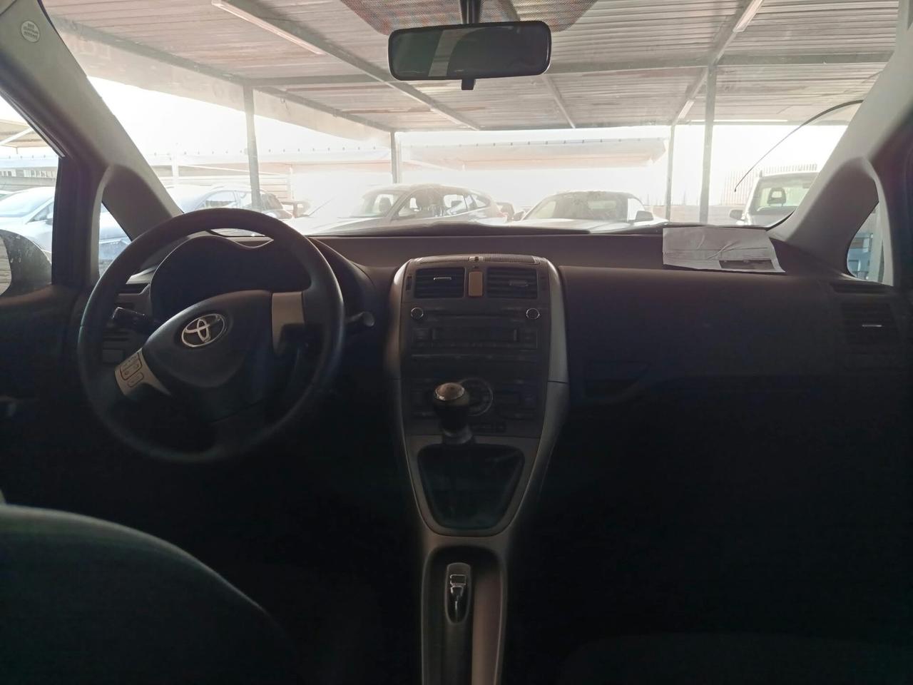 Toyota Auris 1.4 D-4D 3 porte