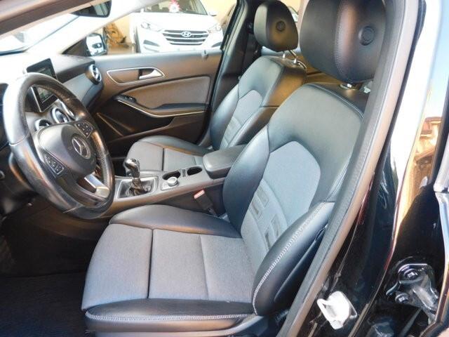 Mercedes-benz GLA 200 d Premium
