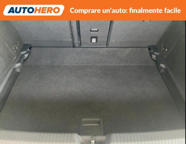 VOLKSWAGEN Golf 1.0 eTSI EVO DSG Life