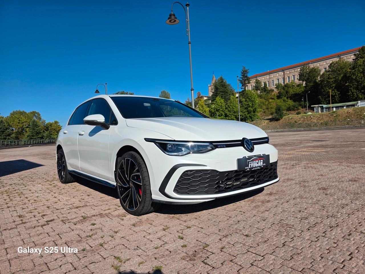 Volkswagen Golf GTE HYBRID elettrica/benzina