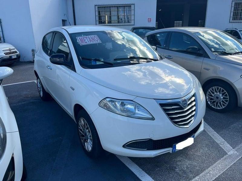 Lancia Ypsilon Ypsilon 0.9 TwinAir 85 CV 5 porte Metano Ecochic Gold