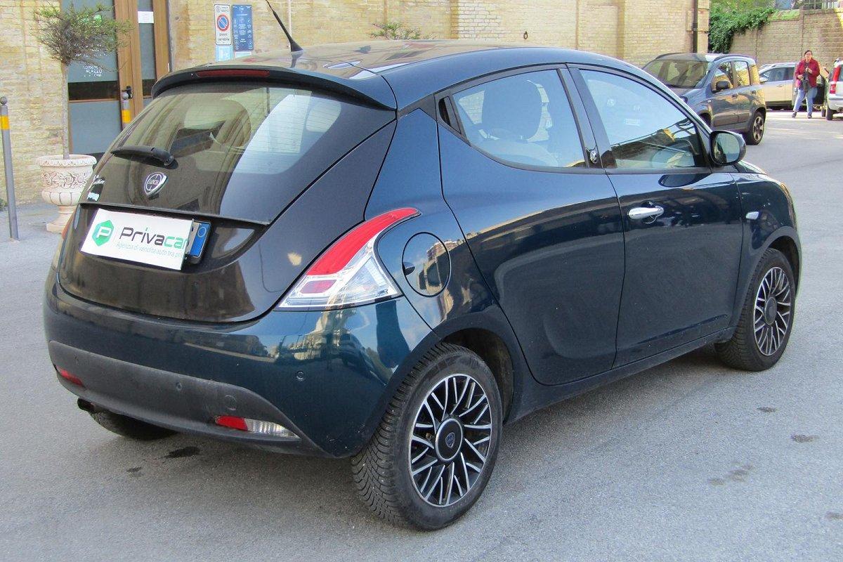 LANCIA Ypsilon 1.2 69 CV 5 porte 30th Anniversary