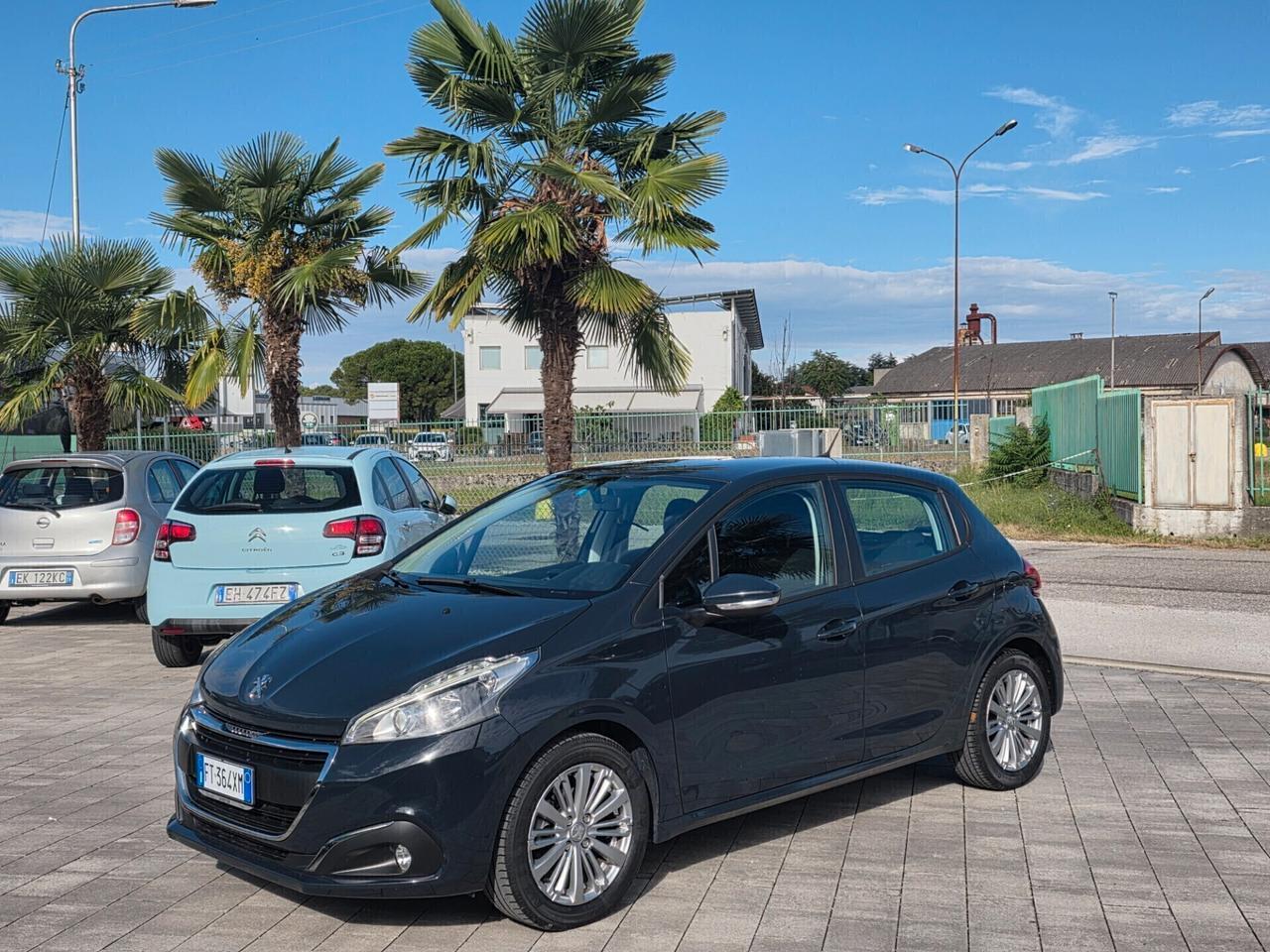 Peugeot 208 pochi km 2019 FINANZIABILE