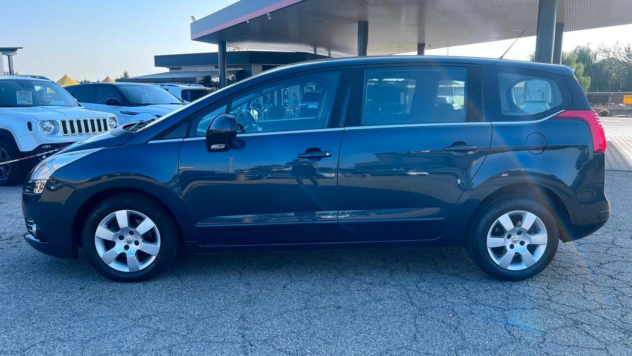Peugeot 5008 1.6 HDi 112CV Business