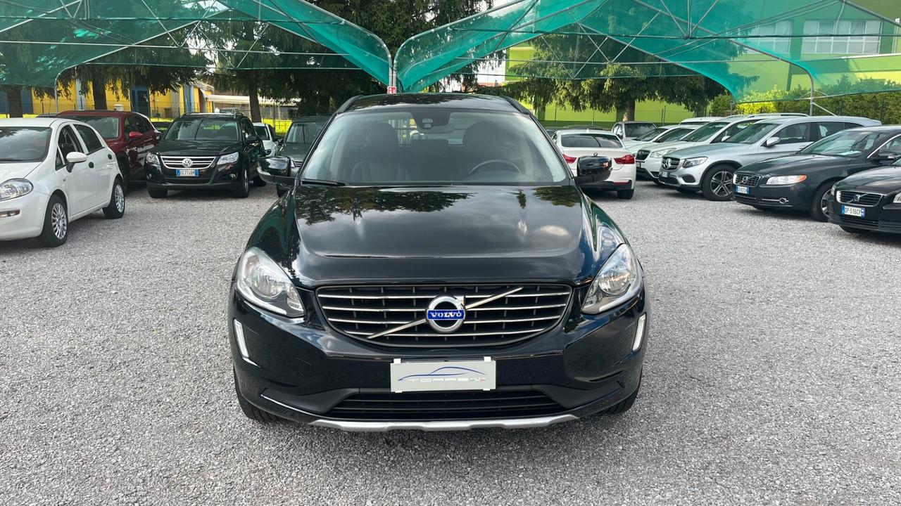 Volvo XC 60 XC60 D4 AWD Geartronic Momentum N1