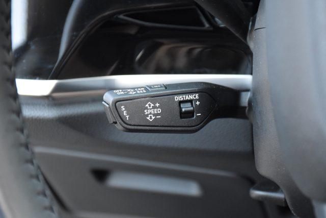 AUDI Q3 40 TDI quattro S tronic Business *TETTUCCIO*