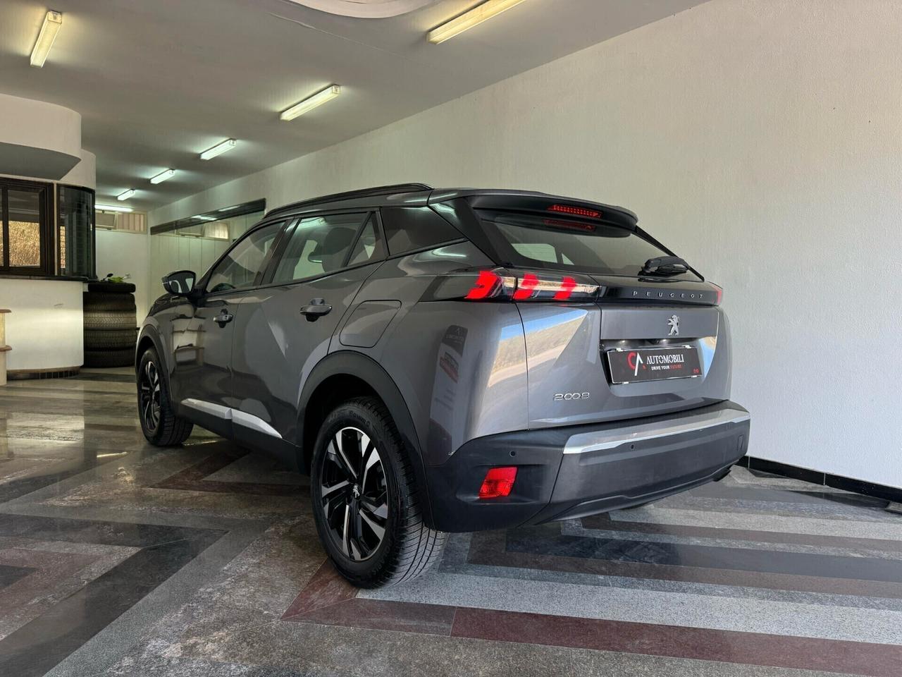 Peugeot 2008 BlueHDi 100 S&S Allure Navi Pack