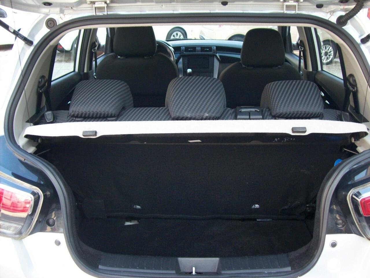 Mahindra KUV100 K8 1.2 87CV M-Bifuel (GPL)