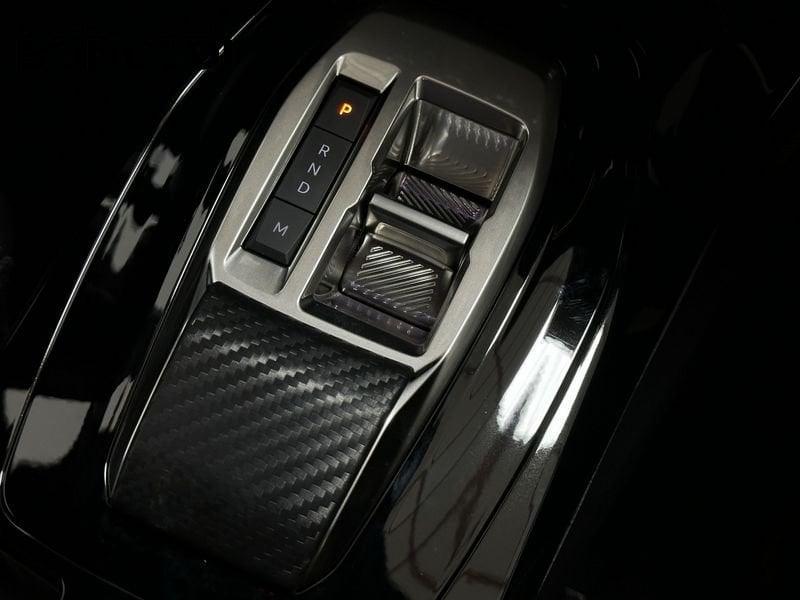 Peugeot 2008 Hybrid 136 e-DCS6 GT auto