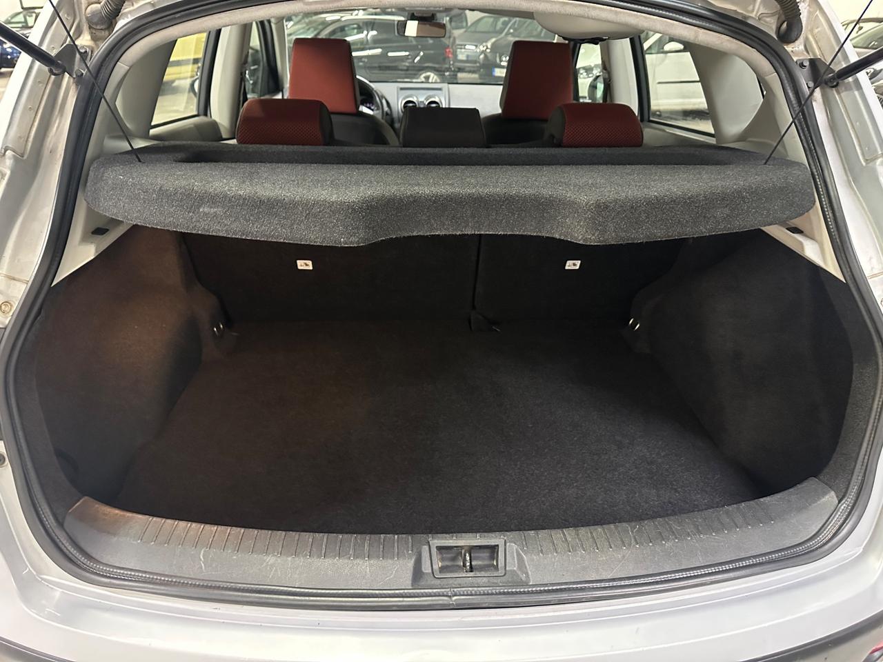 Nissan Qashqai 2.0 dCi DPF Tekna