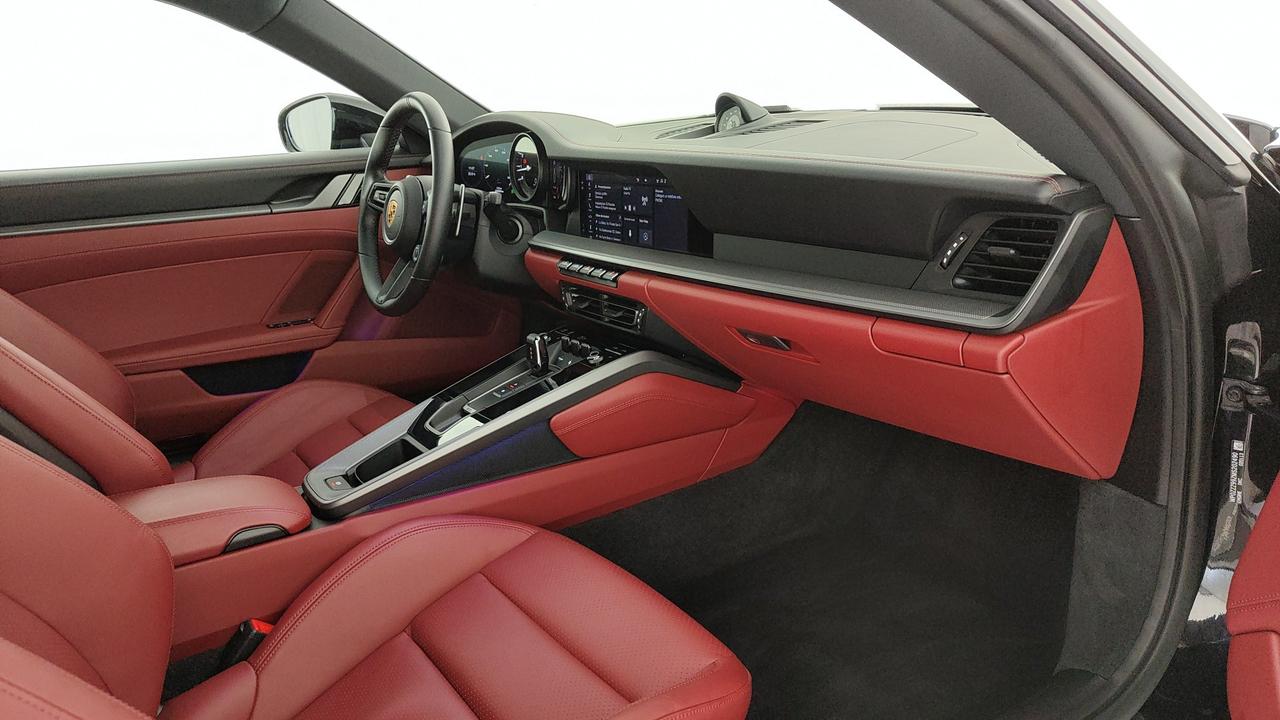 PORSCHE 911 Coupe 3.0 Carrera 4 auto