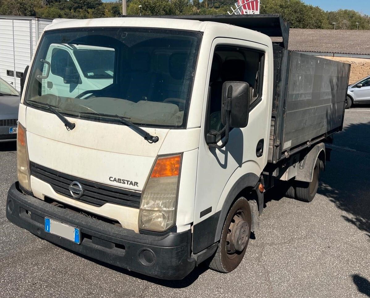 Nissan Cabstar 35.13 2.5 dCi Cassone Ribaltabile Trilaterale [Solo commercianti]