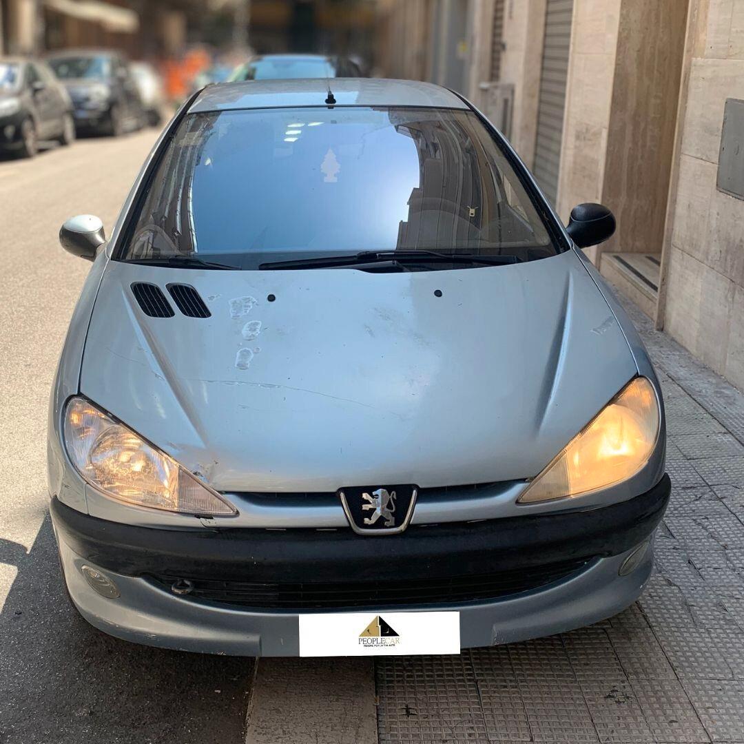 Peugeot 206 **NEOPATENTATI**