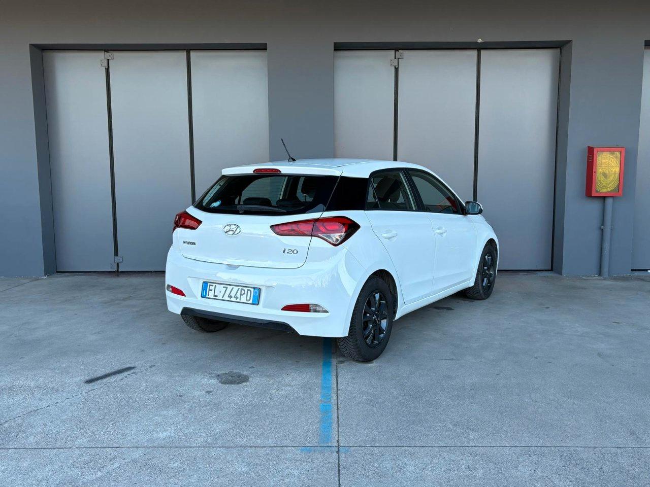 Hyundai i20 5 Porte i20 5p 1.2 Classic econext 75cv