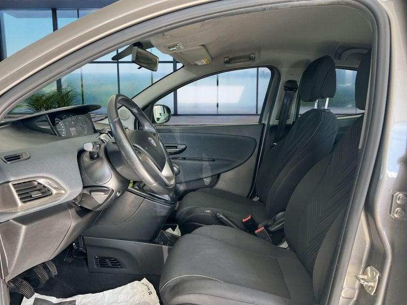 Lancia Ypsilon Ypsilon 1.0 FireFly 5 porte S&S Hybrid Ecochic Unica
