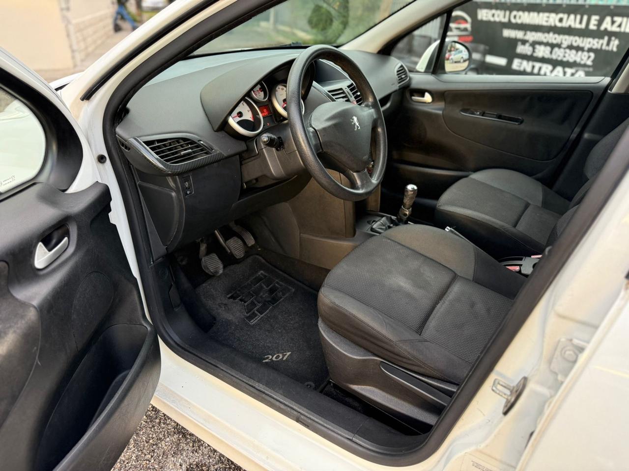 Peugeot 207 1.4 VTi 95CV 5p. Millesim 200