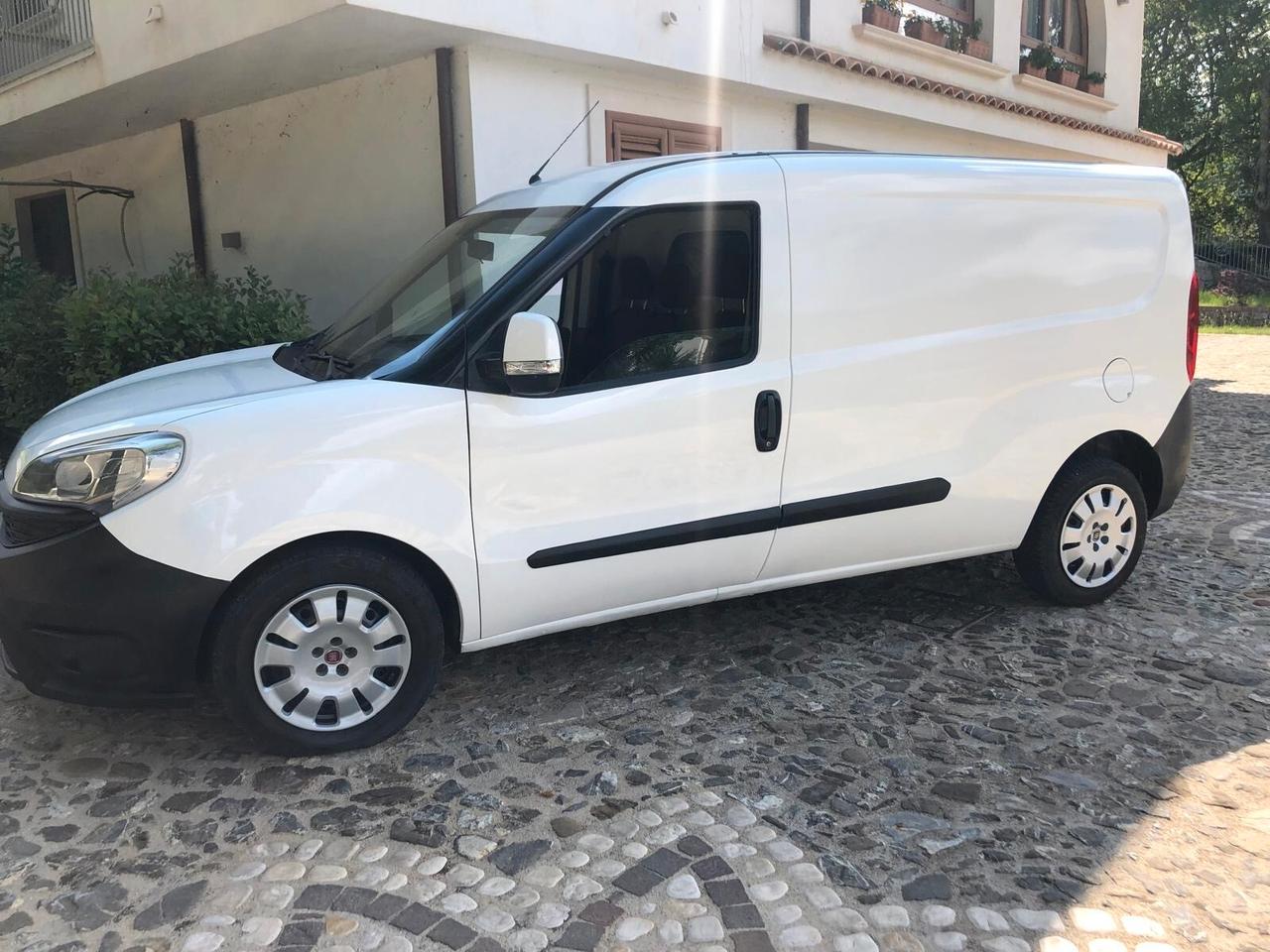 Fiat Doblò 1.6 MJT 105CV Cargo Maxi XL Lamierato SX 3 posti