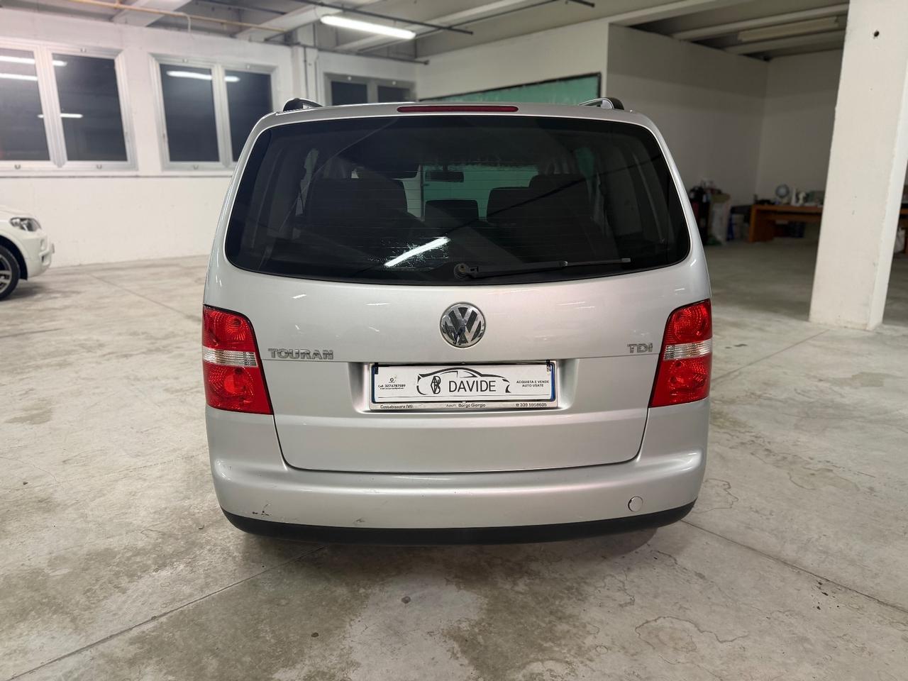 Volkswagen Touran Volskwagen