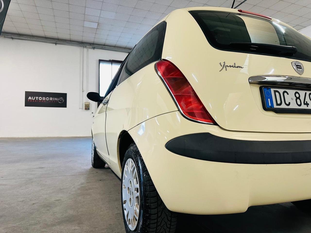 Lancia Ypsilon 1.2 Argento