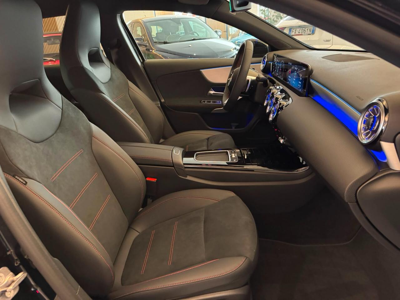 MERCEDES-BENZ A180 AUTOMATIC AMG LINE PREMIUM FULL