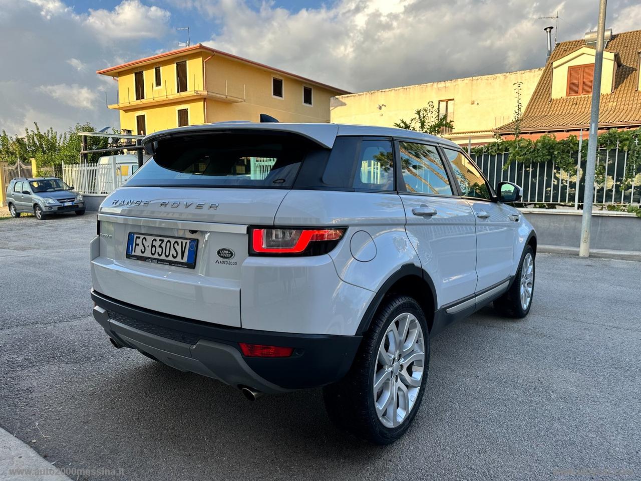 LAND ROVER RR Evoque 2.0 TD4 150 CV 5p. Bs Ed. SE