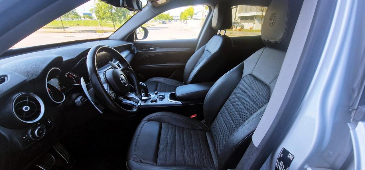 Alfa Romeo Stelvio 2.2 Turbodiesel 190 CV AT8 Q4 Executive