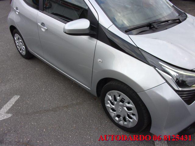 TOYOTA Aygo 1.0 VVT-i 69 CV 5 porte x-business MMT