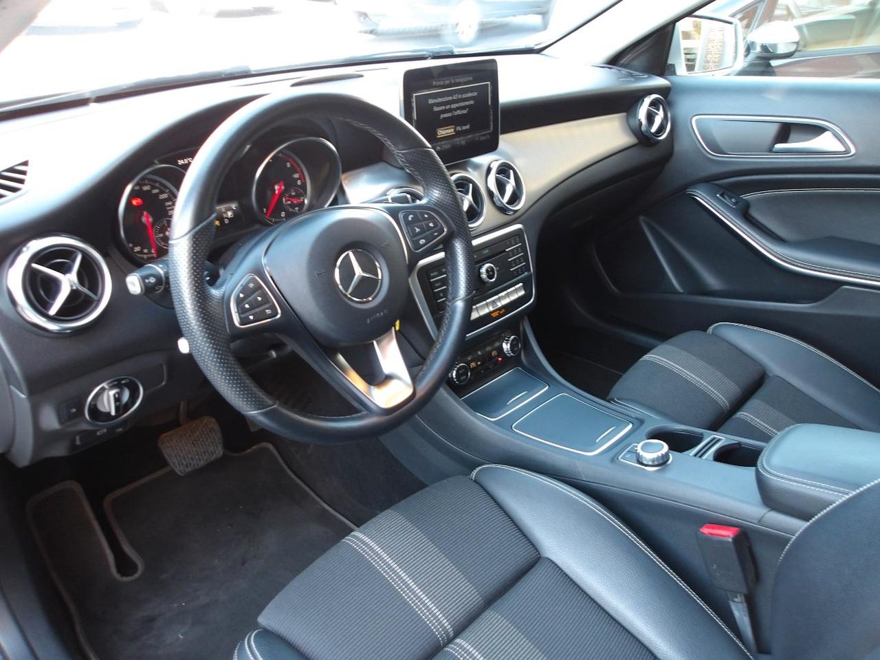 Mercedes GLA 200 d Premium auto