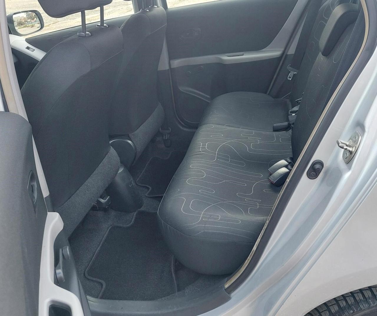 TOYOTA YARIS -CONSUMI RIDOTTI-UNICO PROPRIETARIO