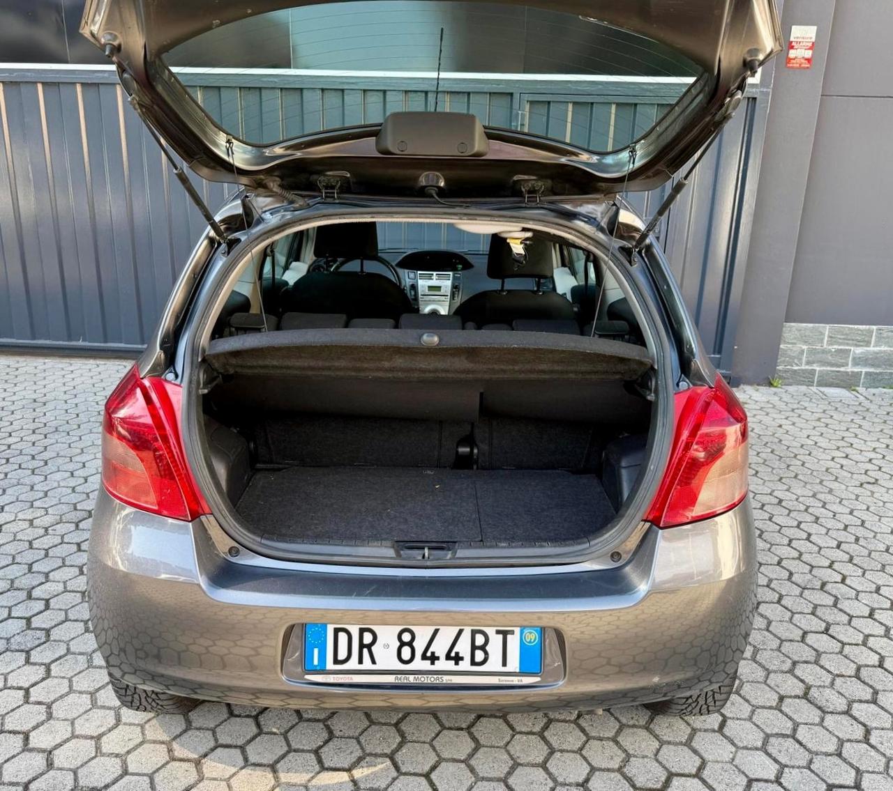 Toyota Yaris 1.3 Benzina 3 porte Navi