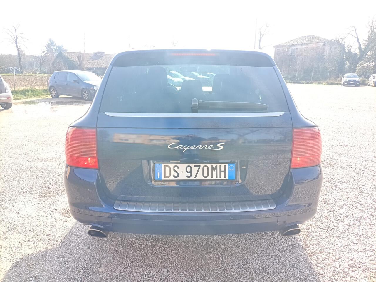 Porsche Cayenne 4.5S V8