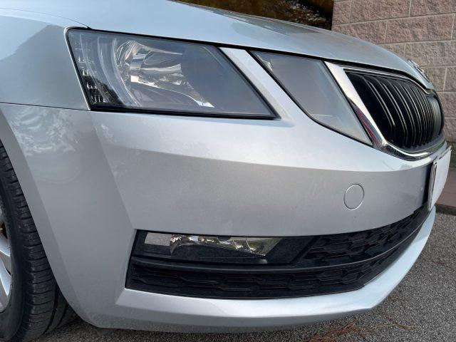 SKODA Octavia SW 1.6 TDI 115CV DSG NAVIGATORE SENSORI PARCHEGGIO