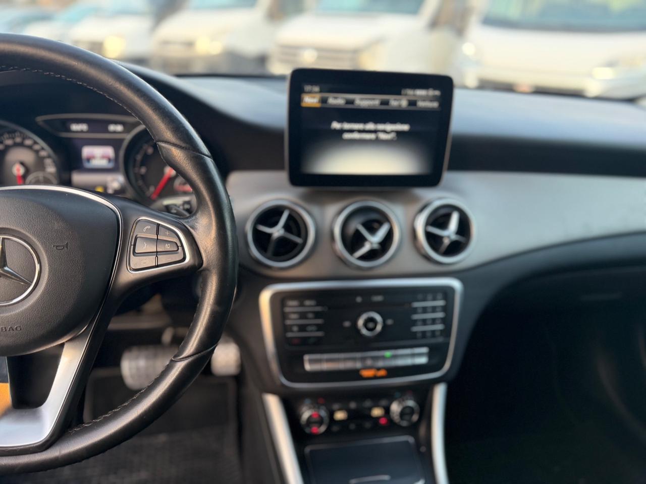 Mercedes-benz GLA 200 d Automatic Sport