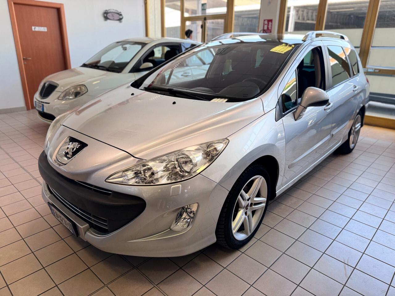 Peugeot 308 1.6 HDi 110CV SW Ciel Féline