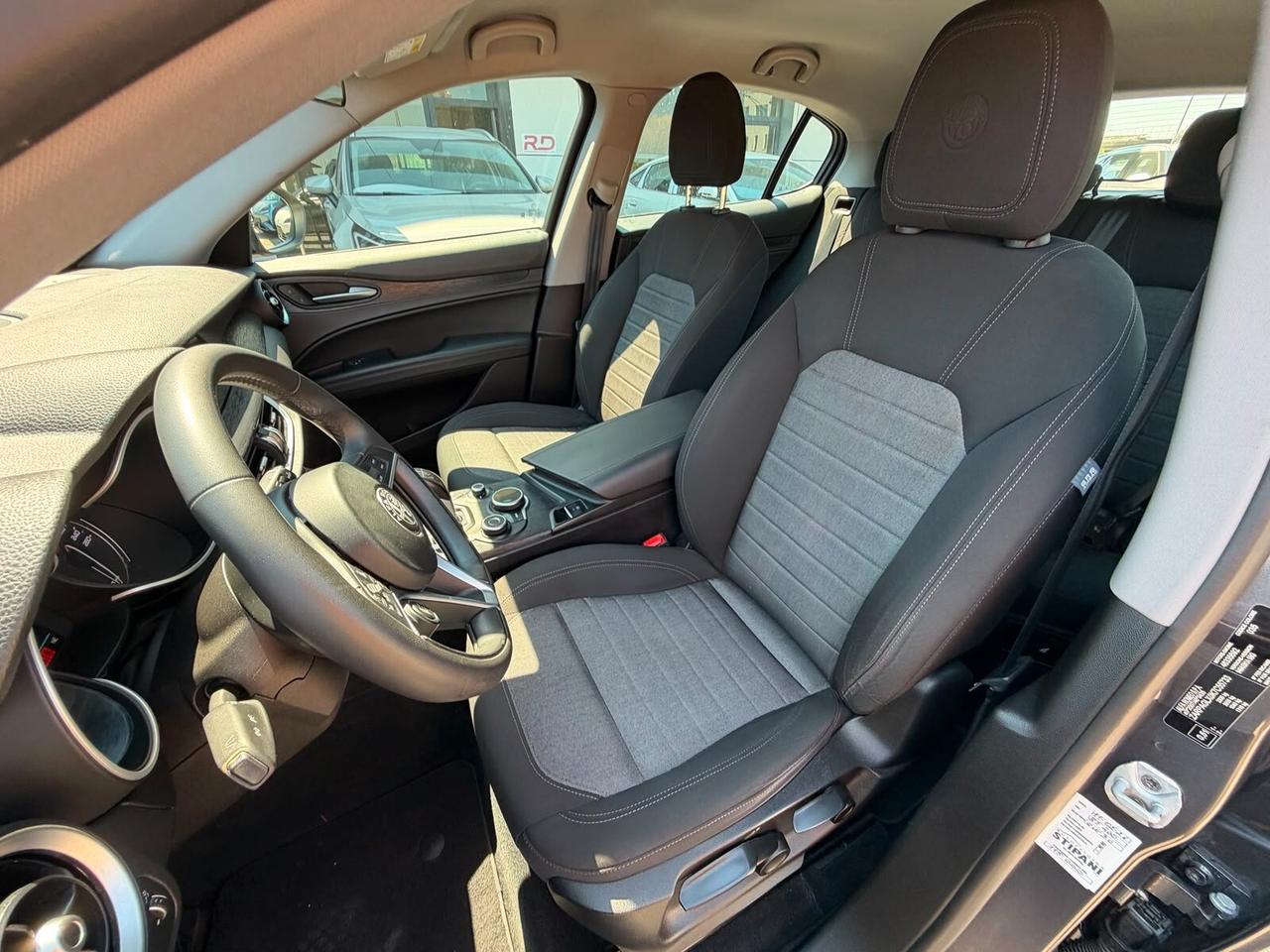 Alfa Romeo Stelvio 2.2 Turbodiesel 190 CV AT8 RWD Business
